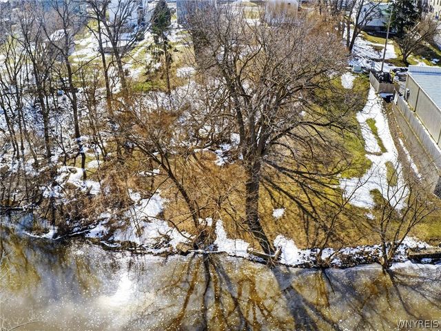 21 Maple Avenue, Yates, NY 14098