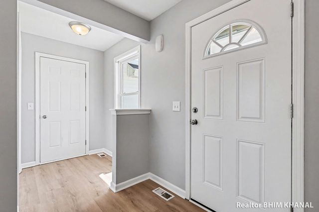 3721 Cedar Landing Drive SE, Grand Rapids, MI 49512