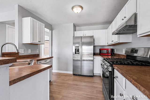 3721 Cedar Landing Drive SE, Grand Rapids, MI 49512