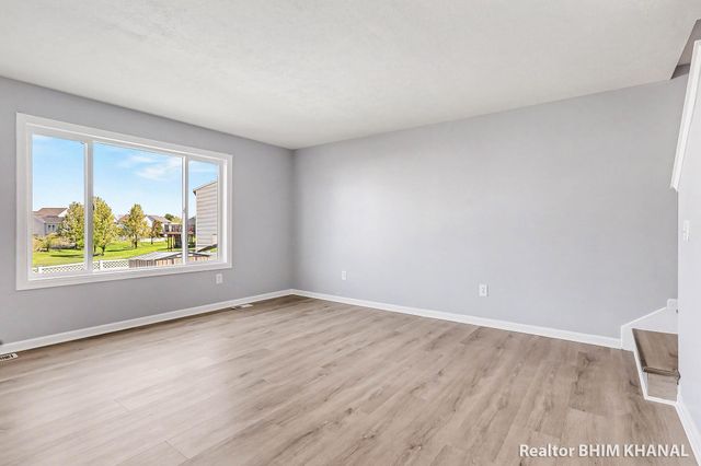 3721 Cedar Landing Drive SE, Grand Rapids, MI 49512