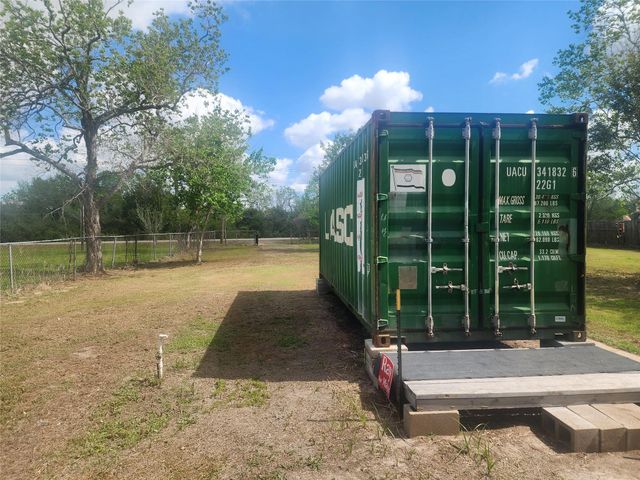 10001 County Road 941a, Alvin, TX 77511