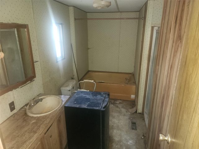10001 County Road 941a, Alvin, TX 77511