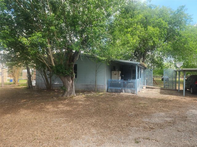10001 County Road 941a, Alvin, TX 77511