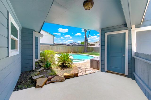 1843 Spruce Knob Drive, Houston, TX 77339