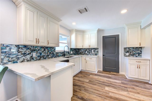 1843 Spruce Knob Drive, Houston, TX 77339