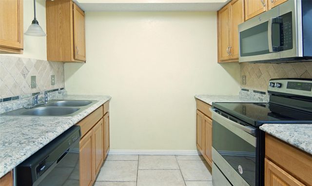 322 Tenery Lane, Duncanville, TX 75116