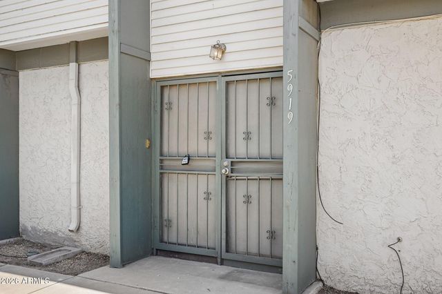 5919 W Golden Lane, Glendale, AZ 85302