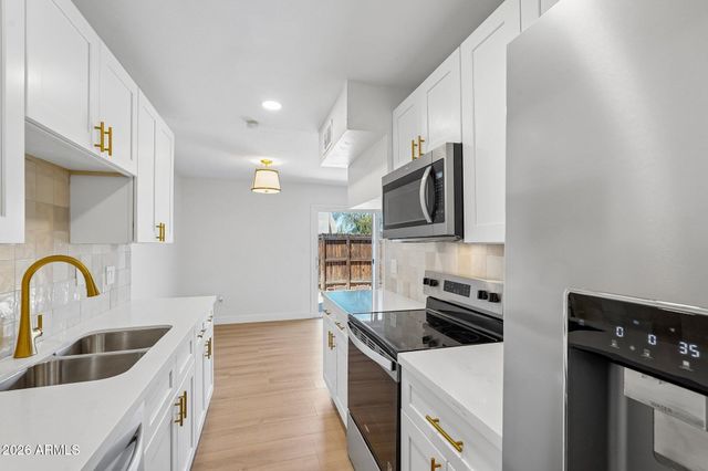 5919 W Golden Lane, Glendale, AZ 85302