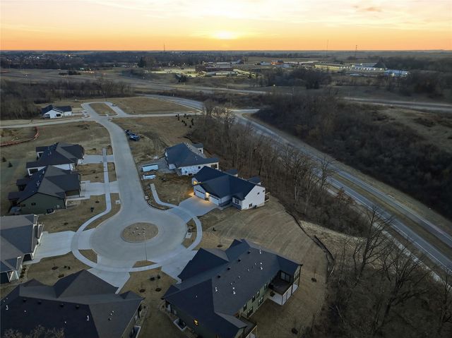 675 Maclan Court, Iowa City, IA 52246