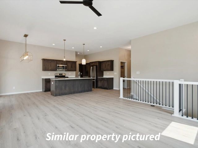 675 Maclan Court, Iowa City, IA 52246