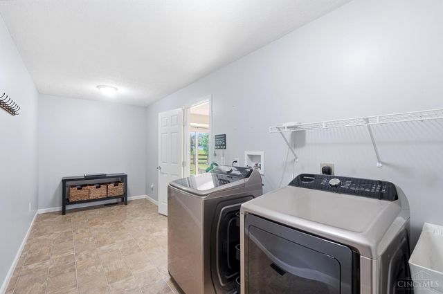 5236 Crested Owl Court, Hamilton Twp, OH 45152