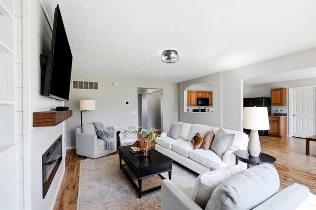 5236 Crested Owl Court, Hamilton Twp, OH 45152