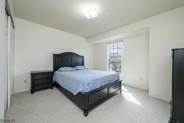 108 Eastwick Ct, Hillsborough Twp., NJ 08844