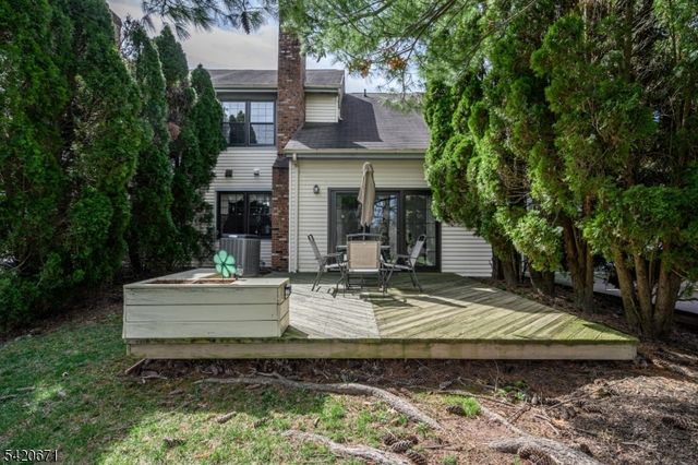 108 Eastwick Ct, Hillsborough Twp., NJ 08844