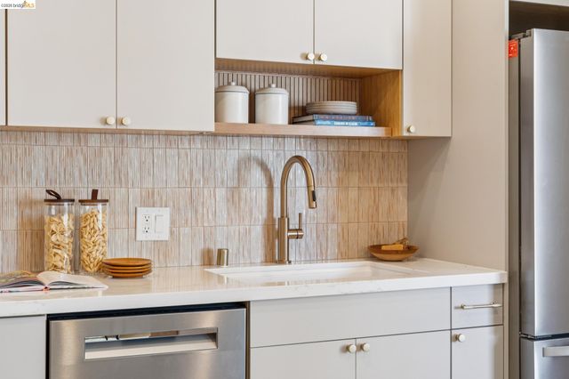 1412 Oxford St, Berkeley, CA 94709