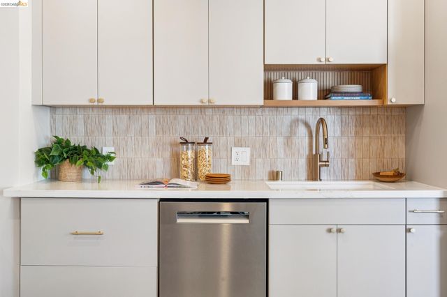 1412 Oxford St, Berkeley, CA 94709