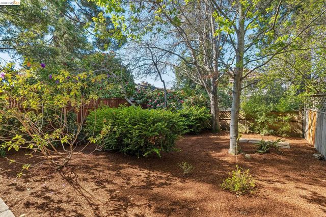 1412 Oxford St, Berkeley, CA 94709