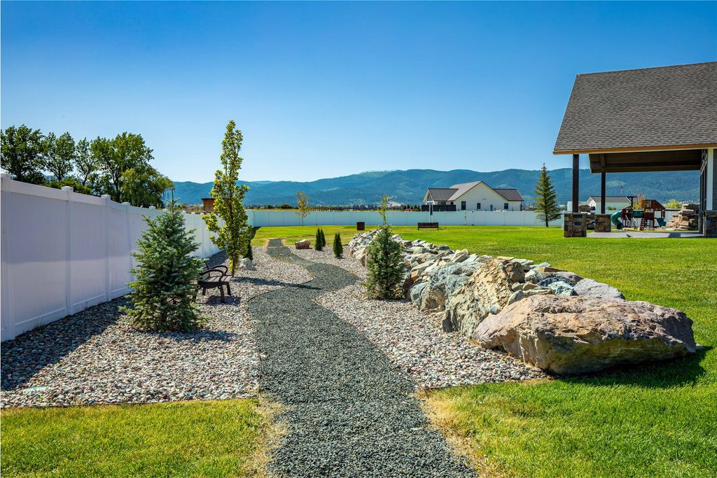 60951 Sparky Drive, St Ignatius, MT 59865 photo 9