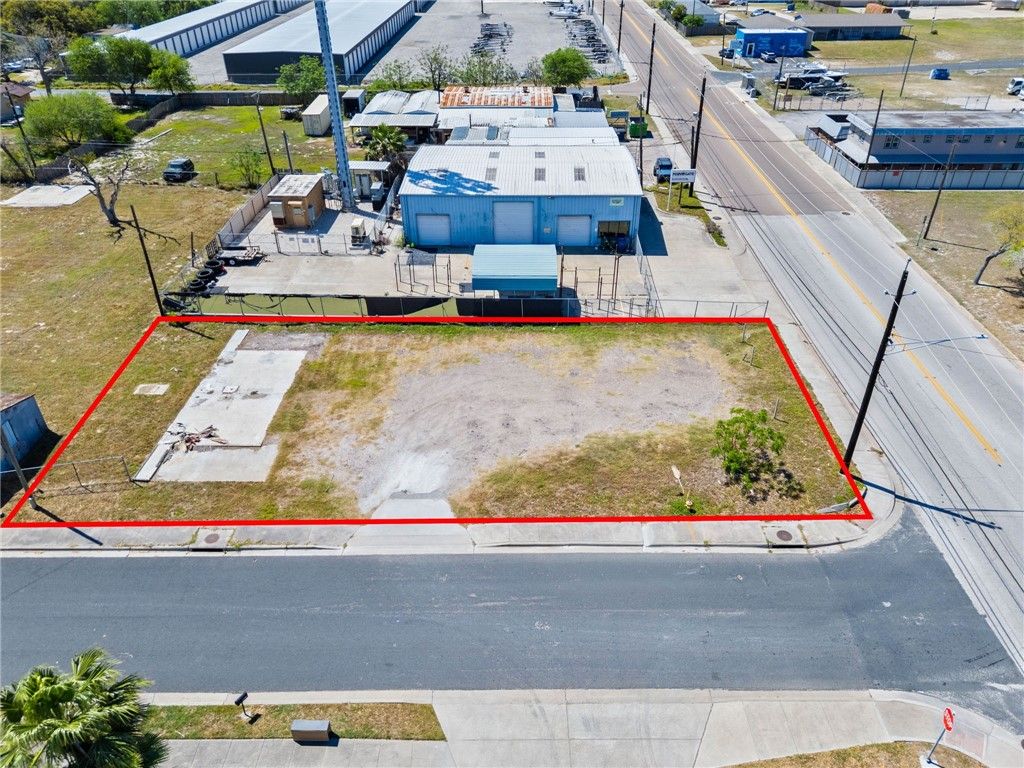 801 Waldron, Corpus Christi, TX 78418 — photo 2