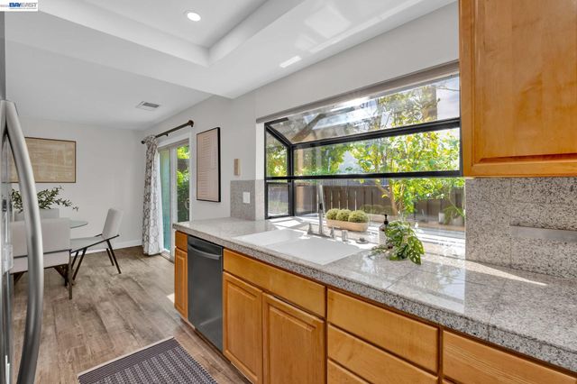 1812 Countrywood Ct, Walnut Creek, CA 94598