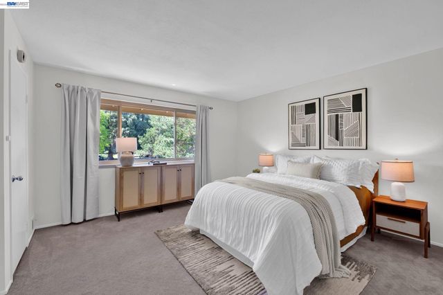 1812 Countrywood Ct, Walnut Creek, CA 94598