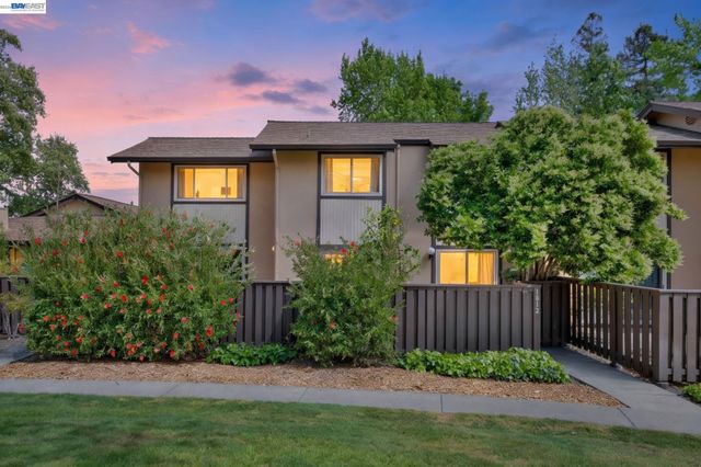 1812 Countrywood Ct, Walnut Creek, CA 94598