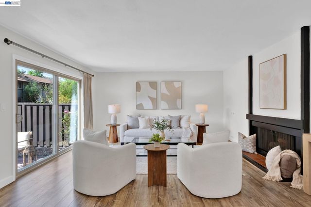 1812 Countrywood Ct, Walnut Creek, CA 94598