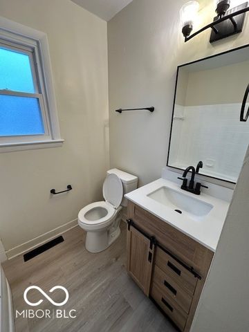 6160 E 43rd Street, Indianapolis, IN 46226