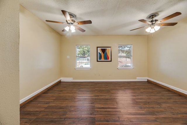 3208 Poplar Springs Lane, Dallas, TX 75227