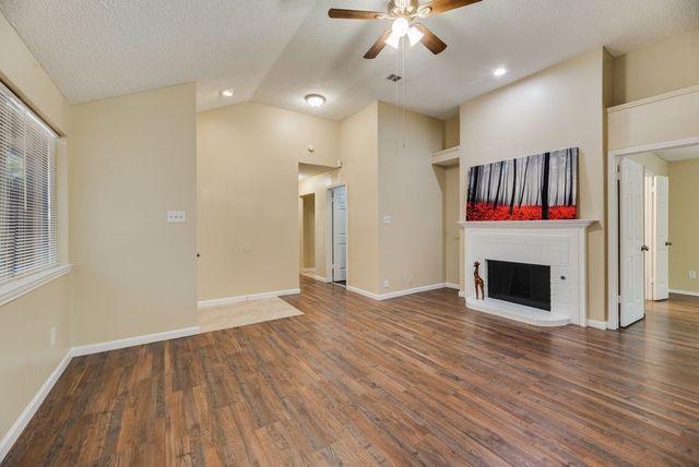 3208 Poplar Springs Lane, Dallas, TX 75227