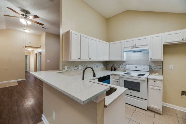 3208 Poplar Springs Lane, Dallas, TX 75227