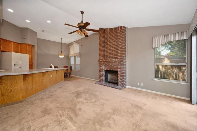 8461 Day Lillies Ln, Citrus Heights, CA 95610