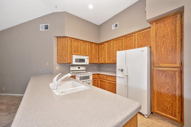 8461 Day Lillies Ln, Citrus Heights, CA 95610