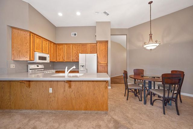 8461 Day Lillies Ln, Citrus Heights, CA 95610