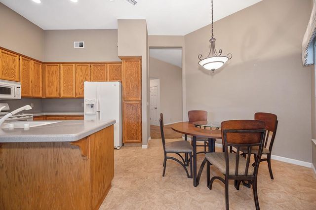 8461 Day Lillies Ln, Citrus Heights, CA 95610