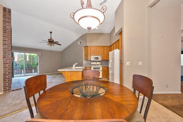 8461 Day Lillies Ln, Citrus Heights, CA 95610