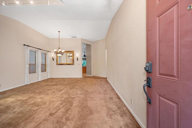 8461 Day Lillies Ln, Citrus Heights, CA 95610