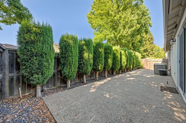 8461 Day Lillies Ln, Citrus Heights, CA 95610