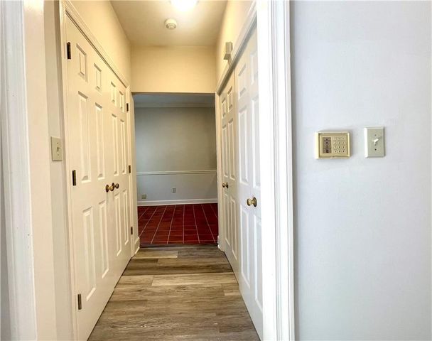 1160 Windsor Parkway 8, Atlanta, GA 30319