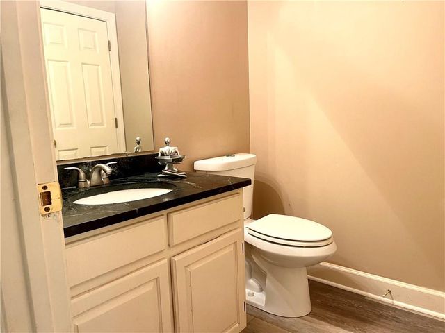 1160 Windsor Parkway 8, Atlanta, GA 30319