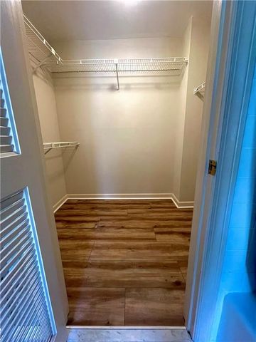 1160 Windsor Parkway 8, Atlanta, GA 30319