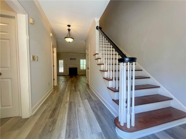 1160 Windsor Parkway 8, Atlanta, GA 30319