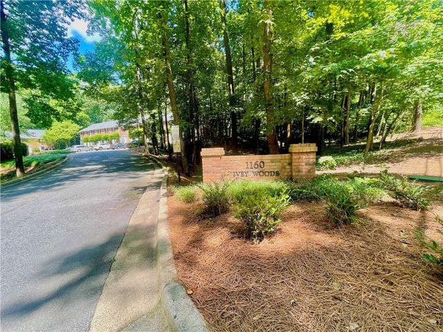 1160 Windsor Parkway 8, Atlanta, GA 30319