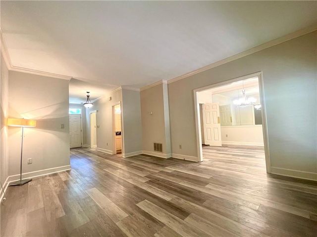 1160 Windsor Parkway 8, Atlanta, GA 30319