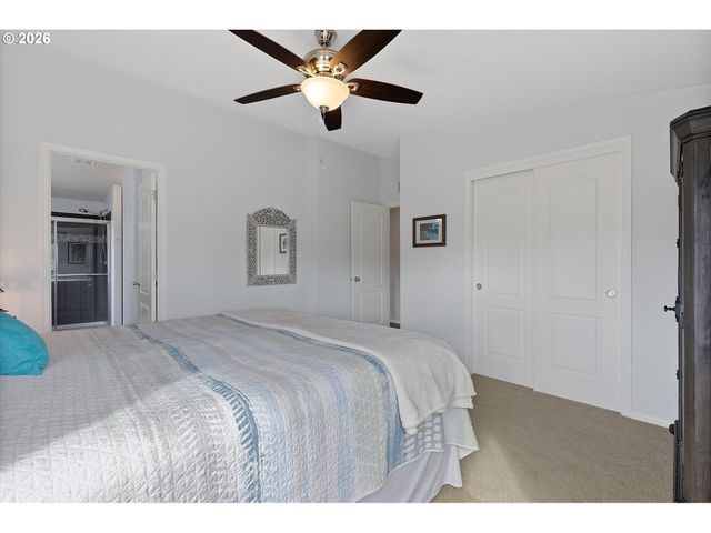 743 Se Winchell Dr, Depoe Bay, OR 97341