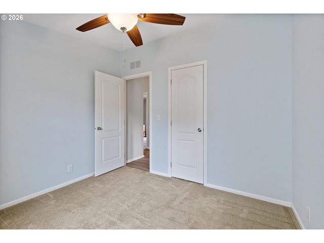 743 Se Winchell Dr, Depoe Bay, OR 97341