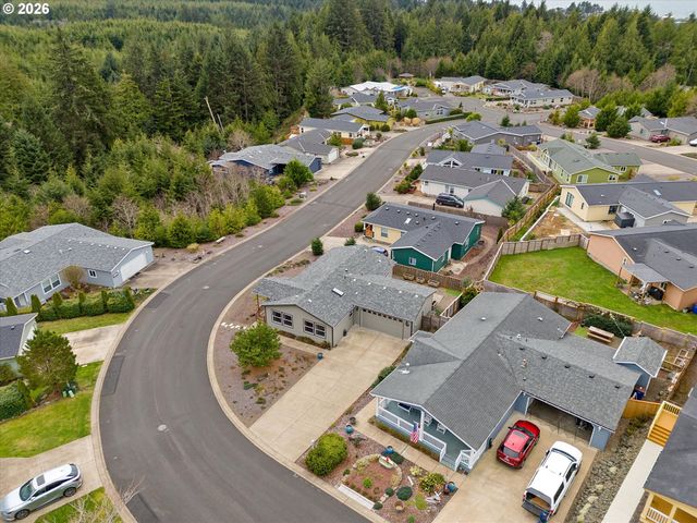 743 Se Winchell Dr, Depoe Bay, OR 97341