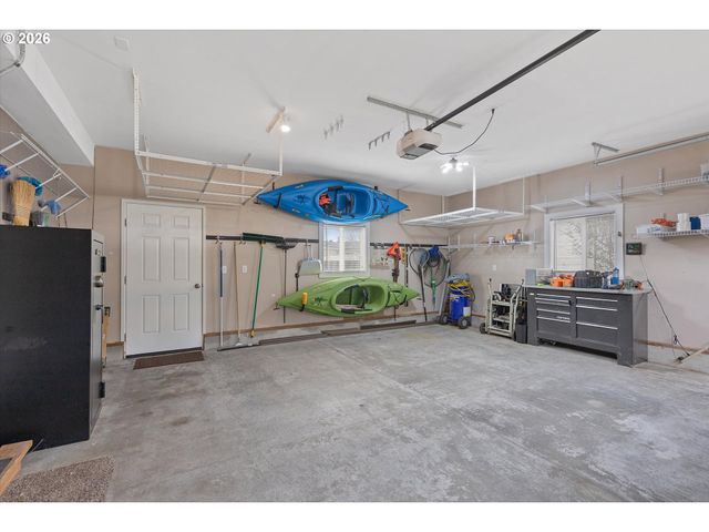 743 Se Winchell Dr, Depoe Bay, OR 97341