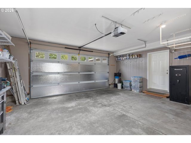 743 Se Winchell Dr, Depoe Bay, OR 97341