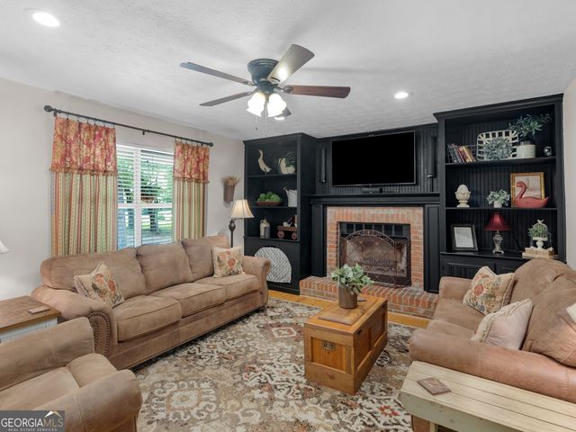 2556 Highway 20 E, Mcdonough, GA 30252